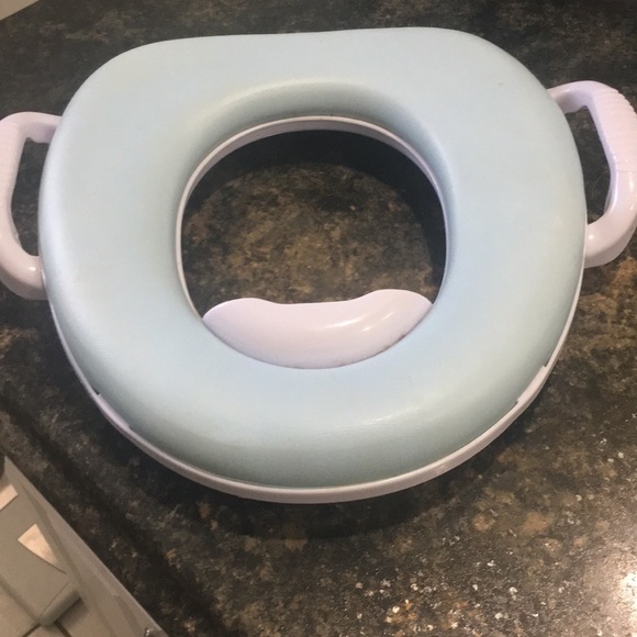 BOYS Toddler👦 Mystery Box Sz 2-4📦 variety of toys / games clothes etc - Picture 6 of 17